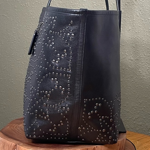 COACH X-LARGE STREET TOTE IN MINI STUDDED LEATHER - Picture 5 of 15
